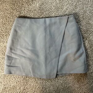 NWOT Abercrombie & Fitch Gray Mini Skirt/Skort